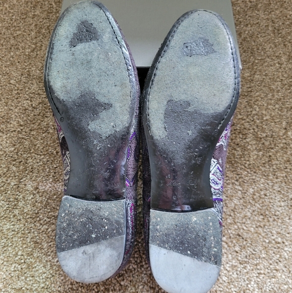 Shoes - Picture 5 of 5